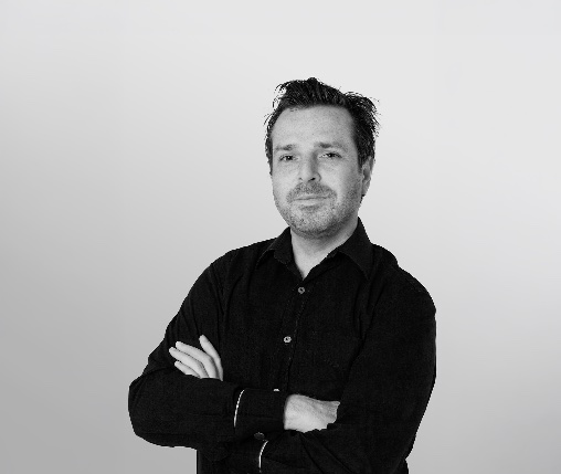 Jürgen Müller-Nedebock - Creative Director Art